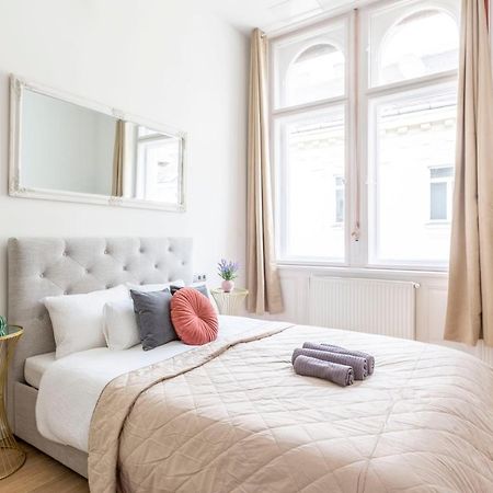 Exclusive Central Apartment Next To The Fashion Street Budapesta Exterior foto